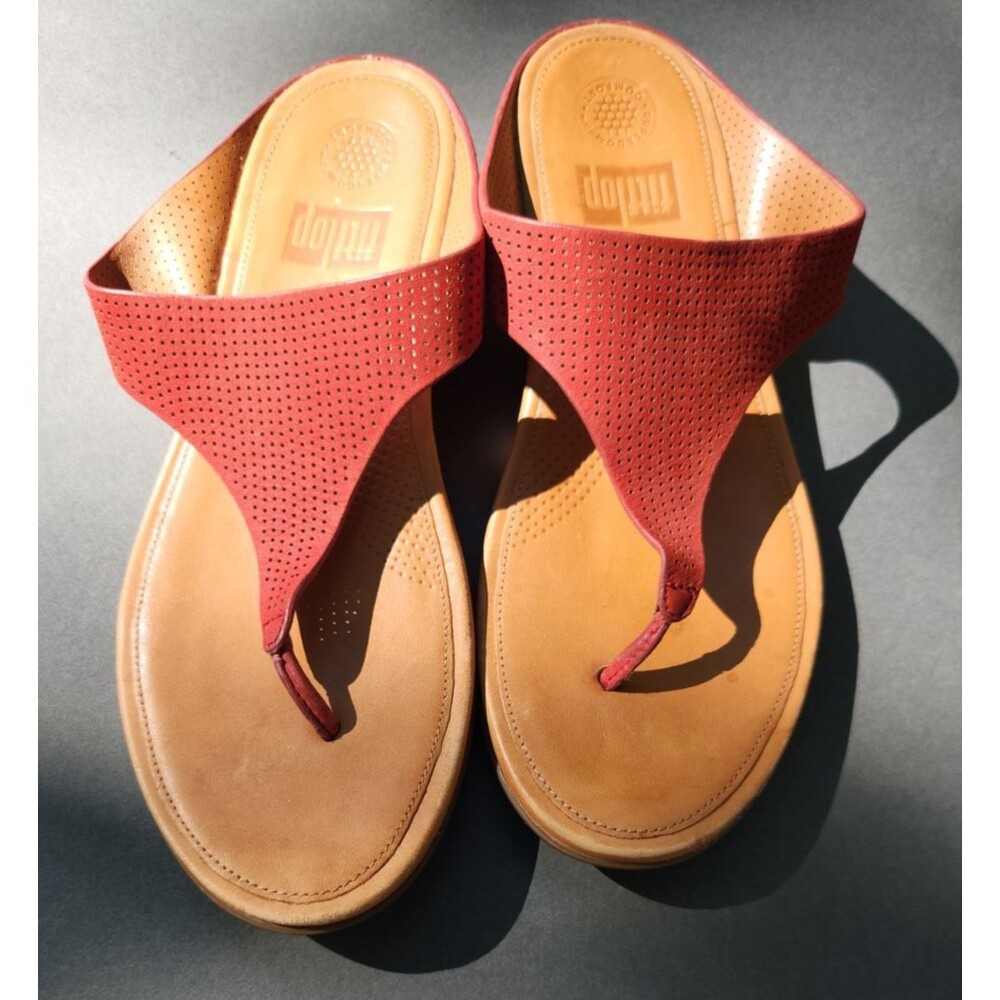 Fitflop Thong Sandals Womens 9 Red Leather Perf Flip Flops Low Wedge Banda